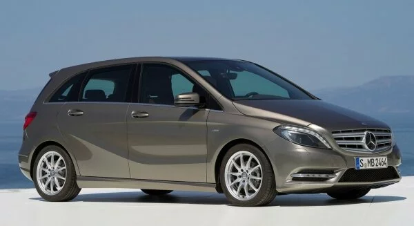 Mercedes-Benz-B-Class_2012